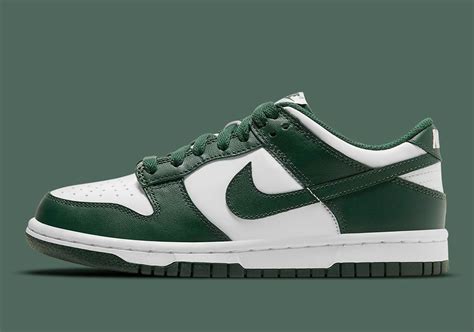 nike dunk loiw|Nike low dunks for men.